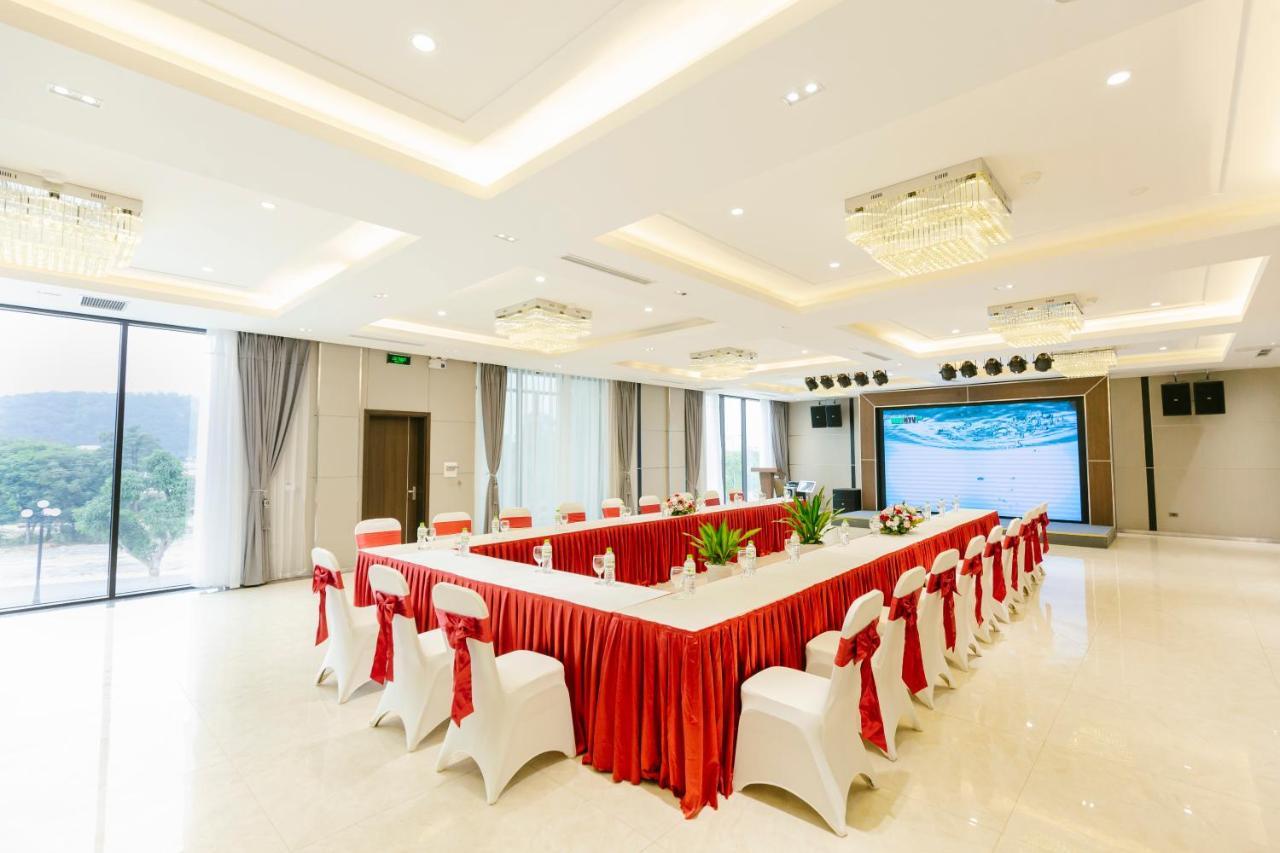 Songlam Waterfront Hotel Ha Tinh Esterno foto